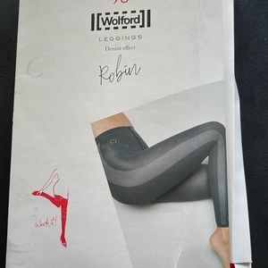 Robin Wolford leggings